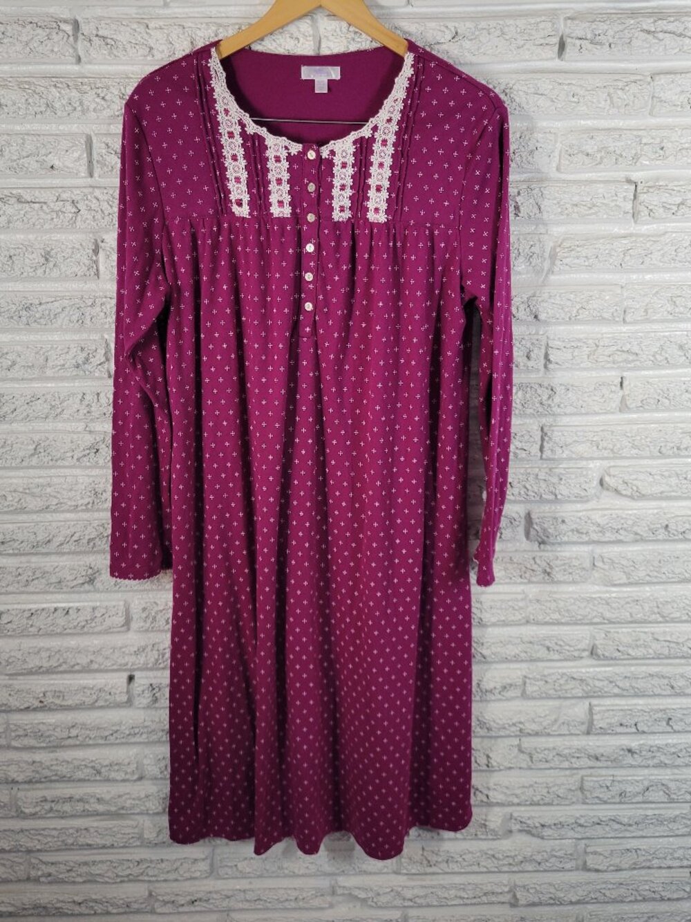 Secret Treasures Womens XL Nightgown Purple Pattern Lace Trim Long Sleeve PUR25E